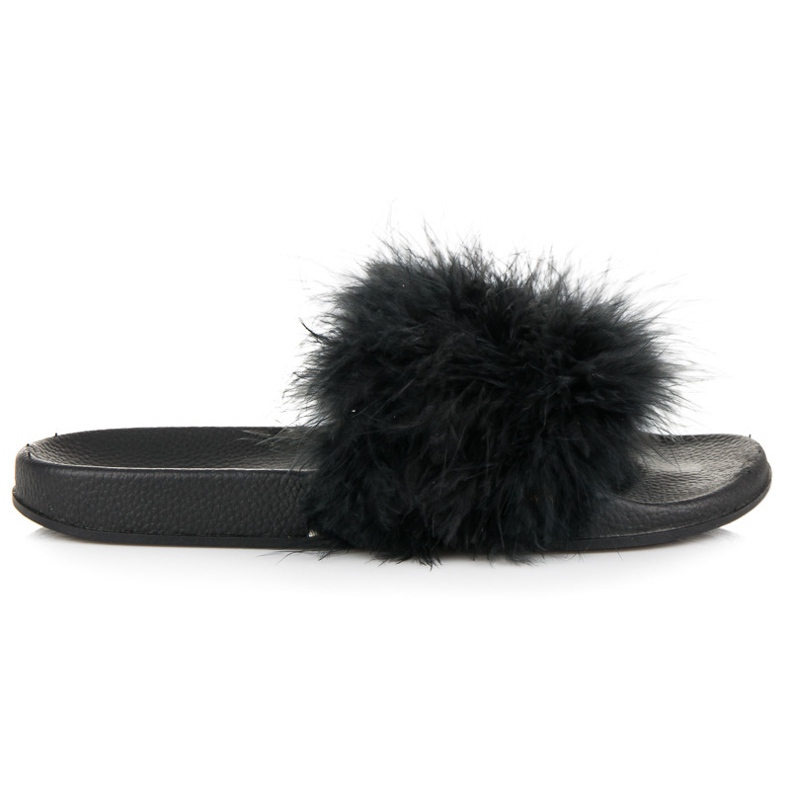 Zapatillas con piel negro