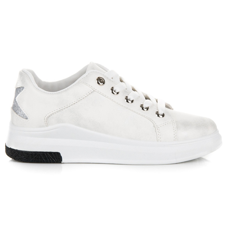 Deportivas blancas con estrella blanco