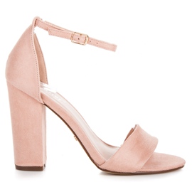 Seastar Sandalias de gamuza en un post rosa