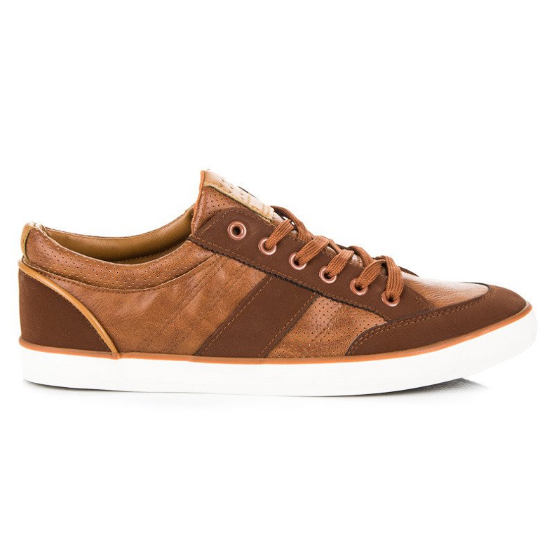 Zapatos deportivos atados marrón