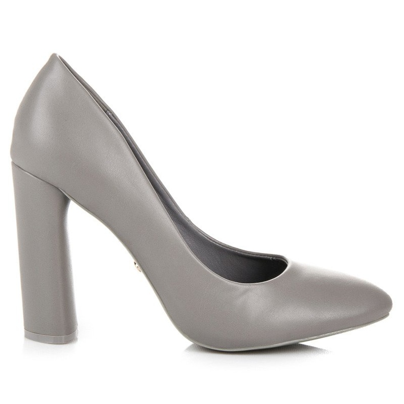 Ideal Shoes Bombas grises en el pilar.