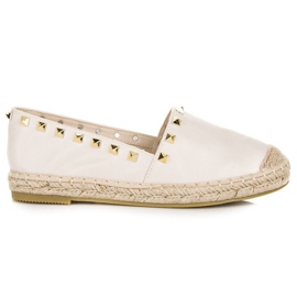 Coura Alpargatas beige con tachuelas