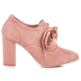 Seastar Zapatos de gamuza en el puesto. rosado