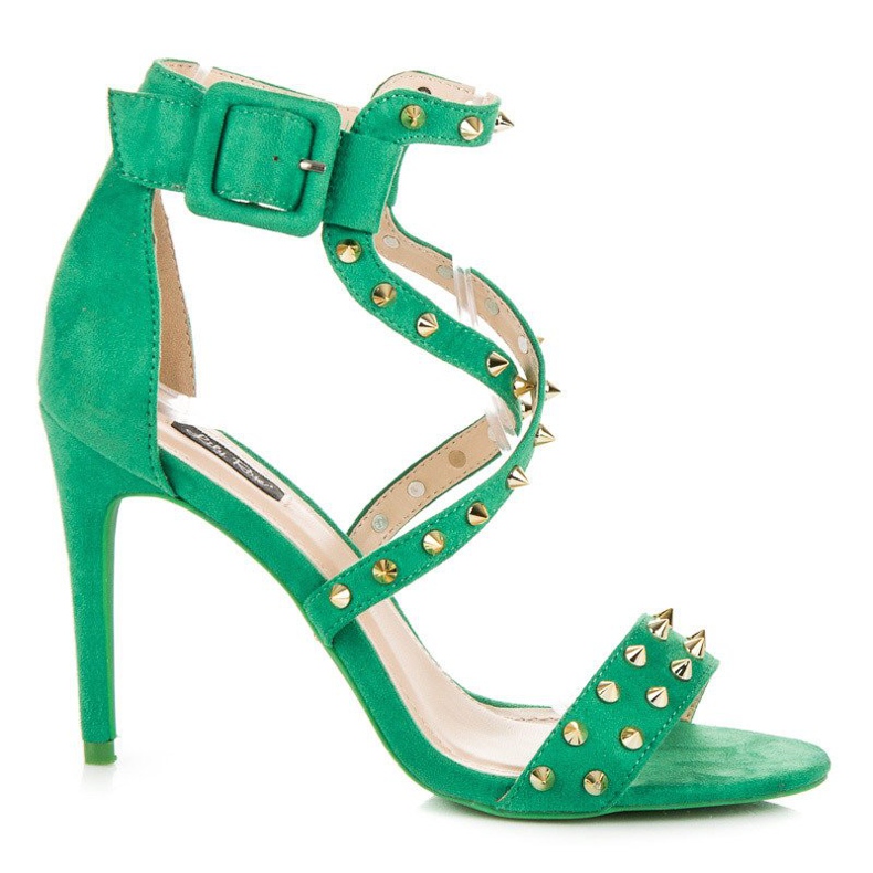 Sandalias verdes en un tacón alto Sandalias verdes en un tacón alto