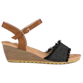 Cómodas sandalias cuña marrón