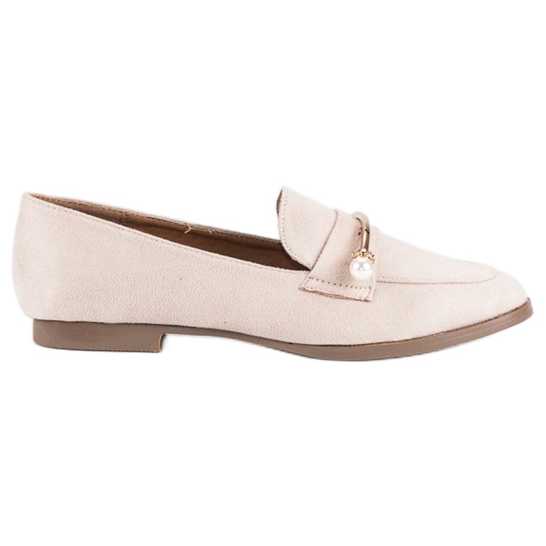 Zapatos beige con perlas