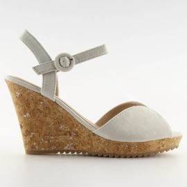 Sandalias grises con cuña de corcho 3811