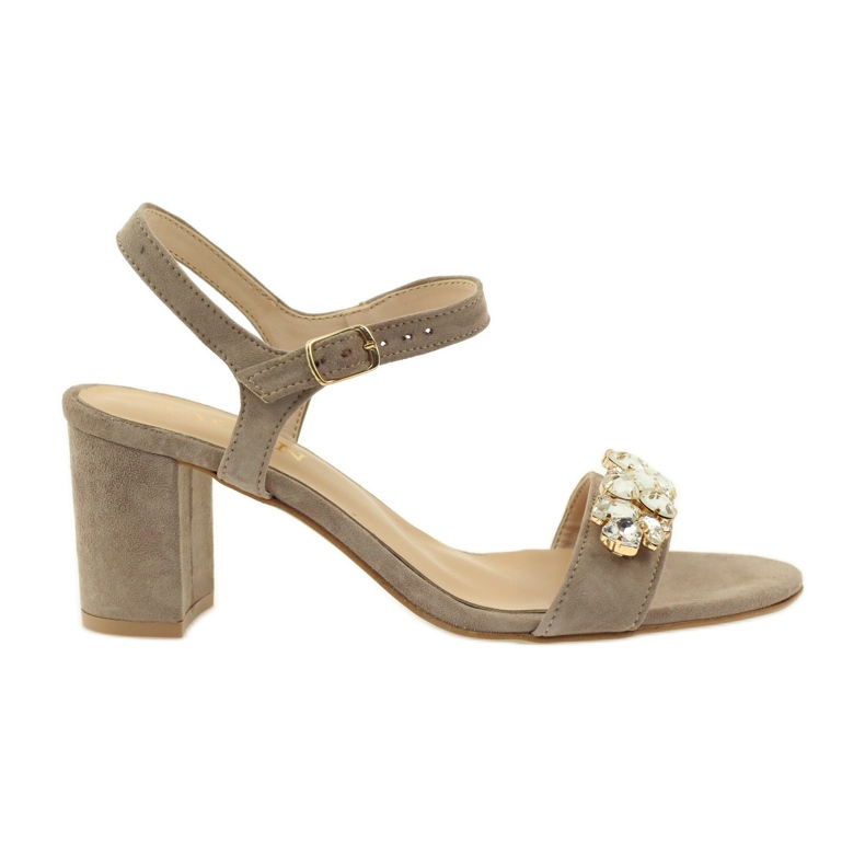 Sandalias en el poste beige Sagan 53214