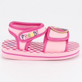 Sandalias con nabo, pelo dorado y osito de peluche. rosa