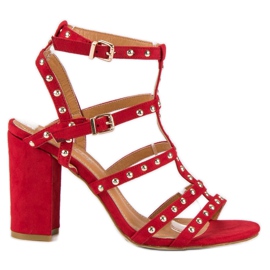 Bestelle Sandalias rojas en un post rojo Bestelle Sandalias rojas en un post rojo