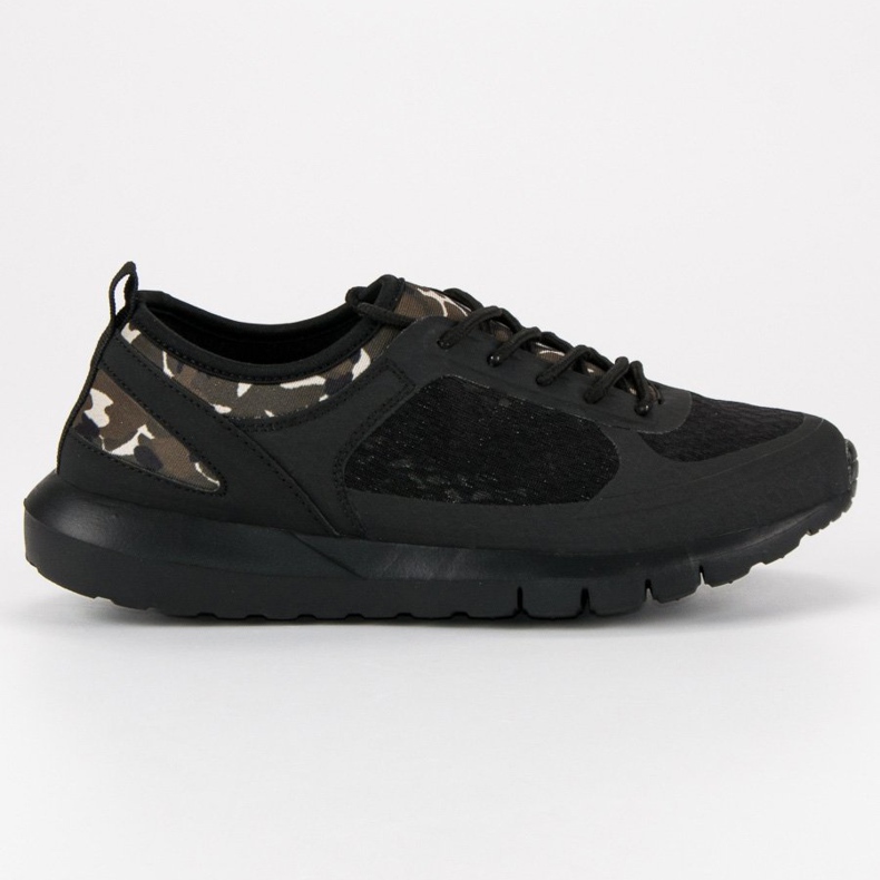 Zapatillas deportivas de camuflaje. negro