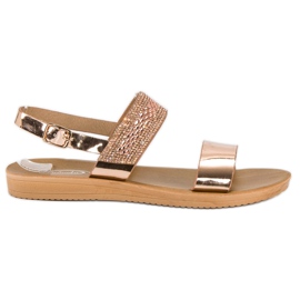 Sandalias lacadas con hebilla rosado