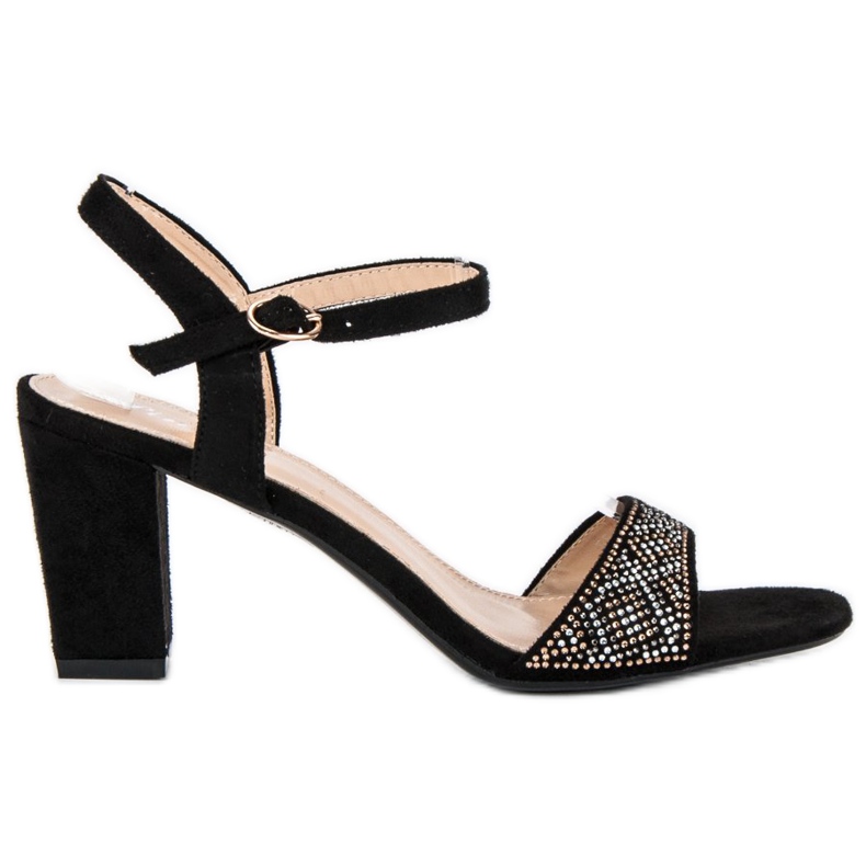 Elegantes sandalias de tacón negro