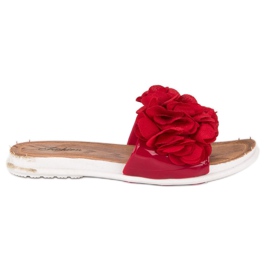 Chanclas rojas con flores rojo