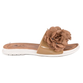 Chanclas marrones con flores marrón