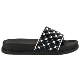 Zapatillas de mujer con estilo negro
