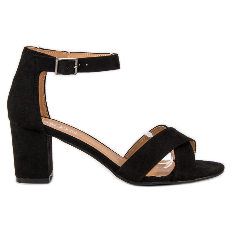 SDS Sandalias de gamuza en un post negro