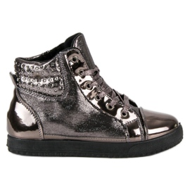 Zapatillas atadas marrón