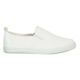 Slipons blancos de mujer