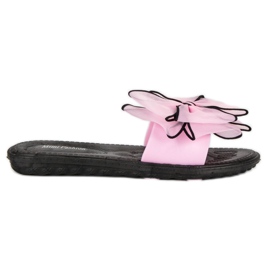 Zapatillas con lazo rosa