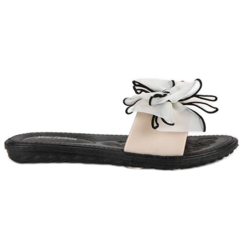 Zapatillas con lazo marrón