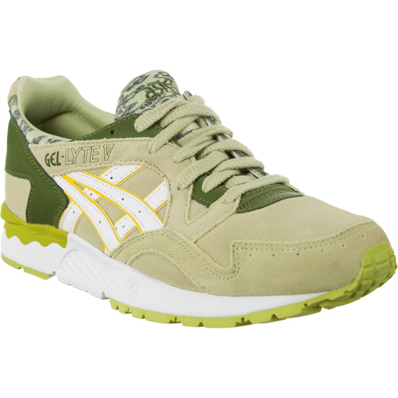 {keywor d} asics verde