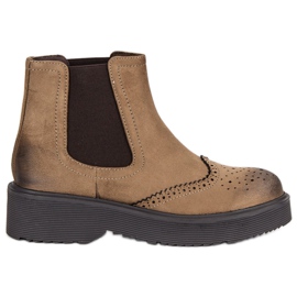 Corina Cómodas botas de ante marrón