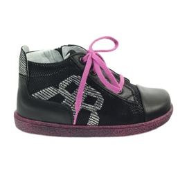 Zapatos infantiles de piel negros RenBut
