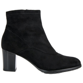 Botines de gamuza en una barra negro