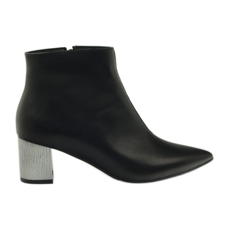 Botas sin aislamiento Neścior 110-B negro