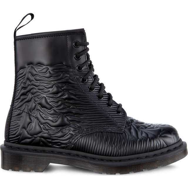 Dr. Martens 1460 Placeres desconocidos Negro Desconocido Suave