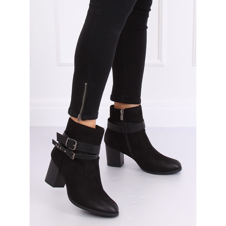 Botines en un talón estable negro G-35 Negro