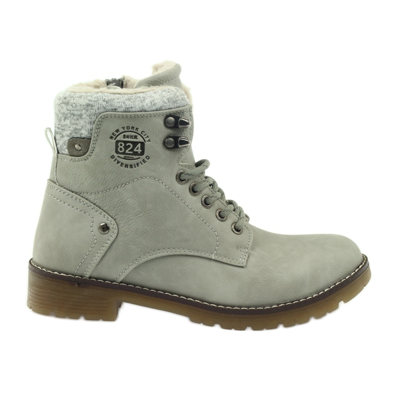 Botas grises atadas DK2025