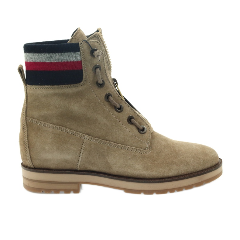 Tommy Hilfiger West 9B 102 marrón