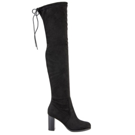 Seastar Botas negras en el poste negro