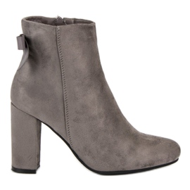 Ideal Shoes Botas grises con estilo