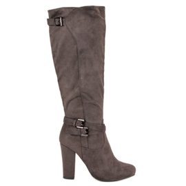 Groto Gogo Botas de ante en el poste gris