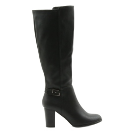 Botas en el poste Sergio leone negro