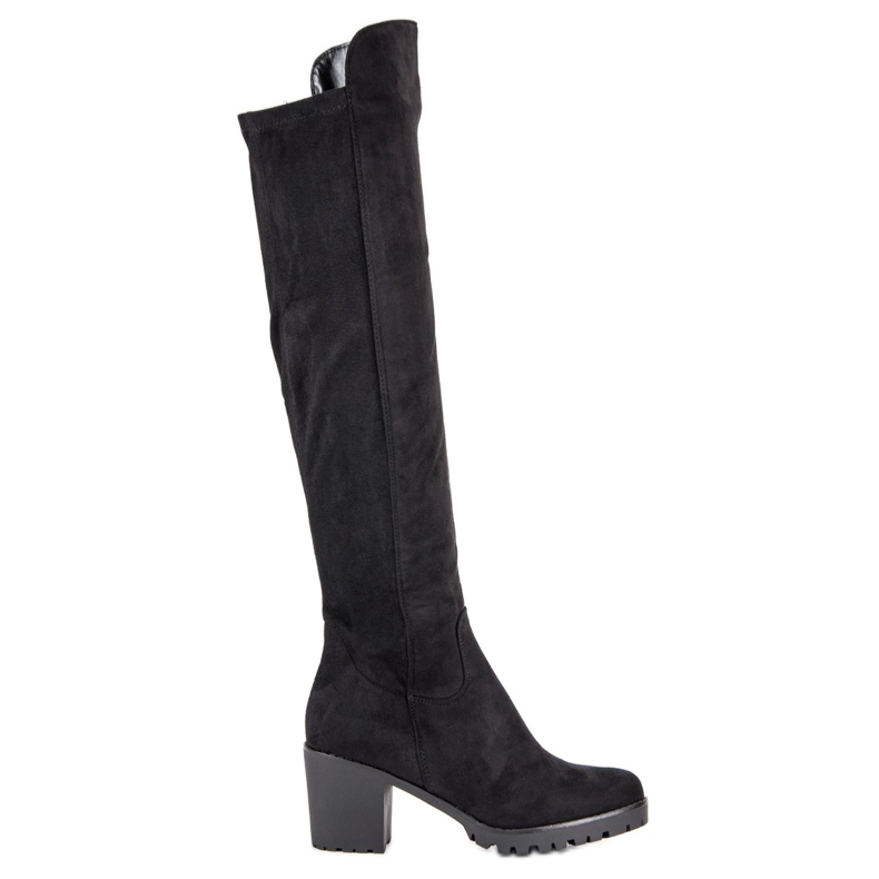 Filippo Botas de gamuza en un pilar negro