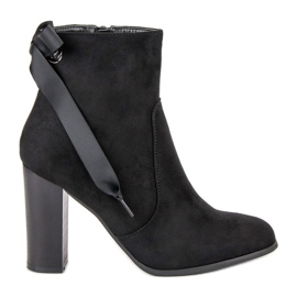 Super Mode Botas elegantes en el poste negro Super Mode Botas elegantes en el poste negro