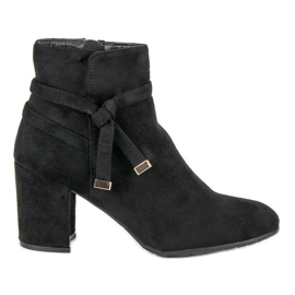 Botines de ante negros