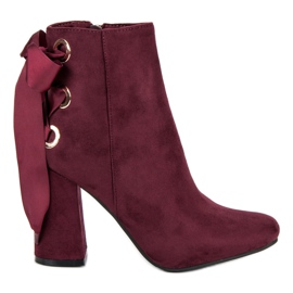Ideal Shoes Botas sexy en el poste rojo