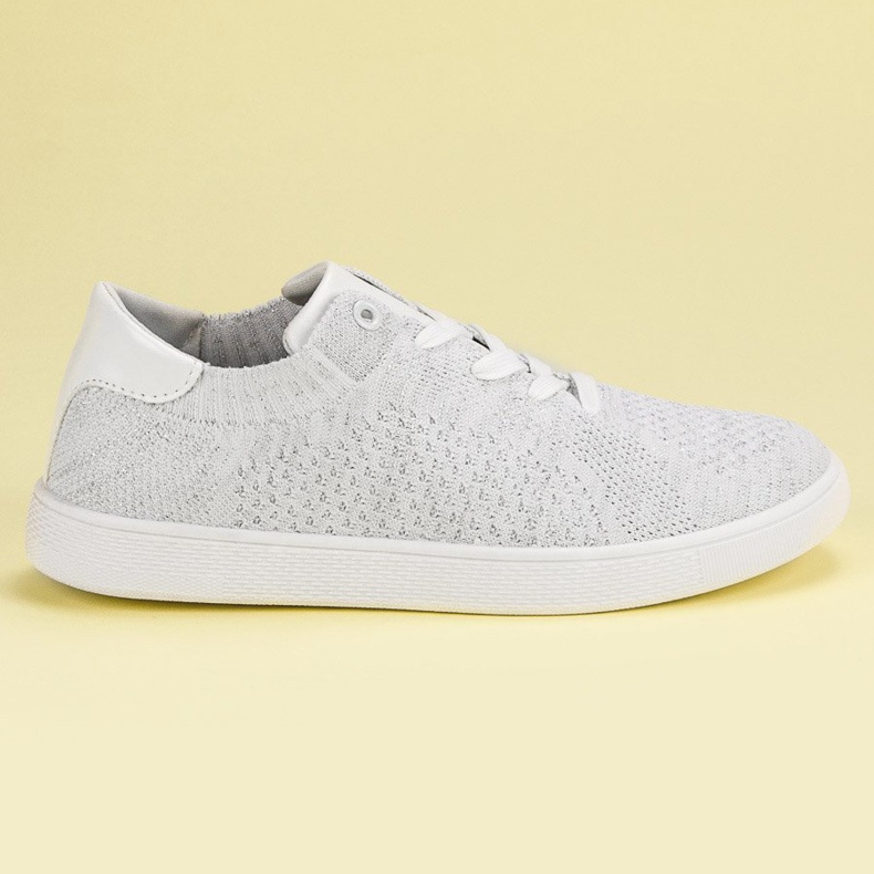 Calzado deportivo cómodo blanco