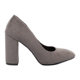 Seastar Zapatos de tacón de ante en un pilar gris
