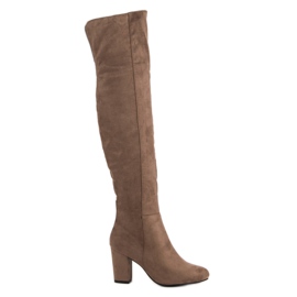 Kayla Mosqueteros beige