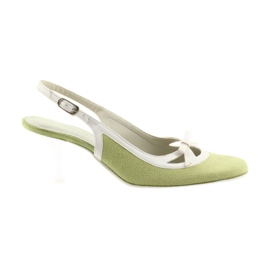 Sandalias de mujer Ajaks B-5 verde