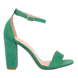 Sandalias verdes en el poste Y2385-27 Verde