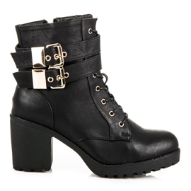 Botas cómodas con piel negro