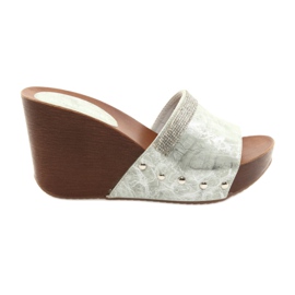 M.Daszyński Pantuflas de cuña Daszyński AM43 con circonita gris M.Daszyński Pantuflas de cuña Daszyński AM43 con circonita gris