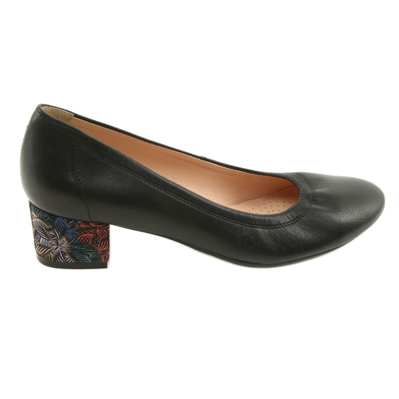 Arka Bombas de cuero para mujeres negras 5627 negro Arka Bombas de cuero para mujeres negras 5627 negro